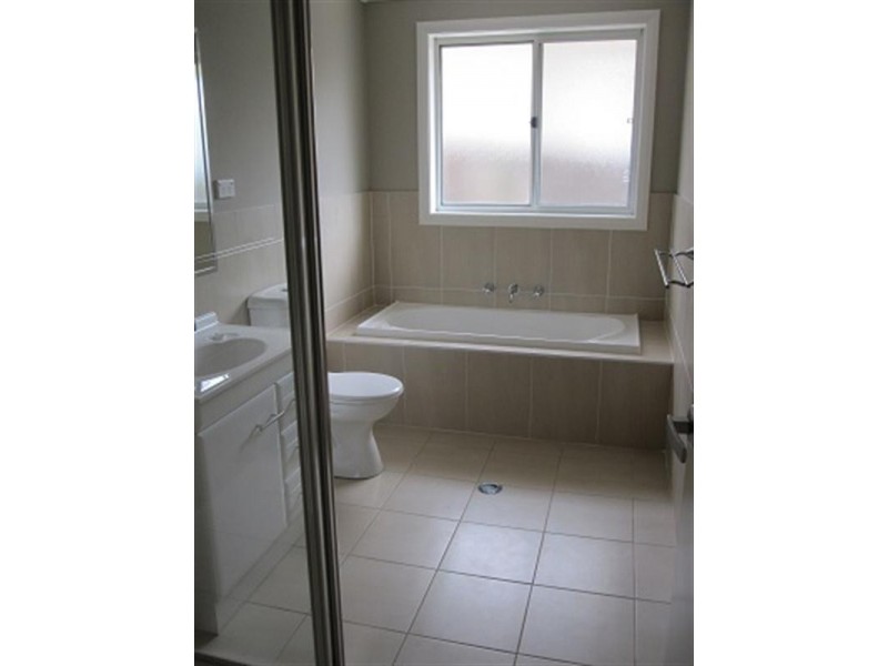 128a and128b Aberglasslyn Road, Aberglasslyn NSW 2320