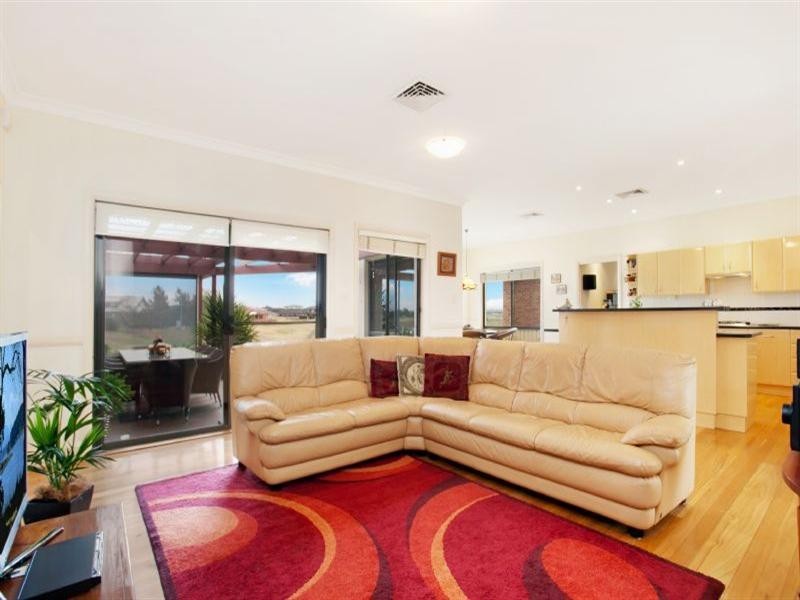 51 Lochend Circuit, East Maitland NSW 2323