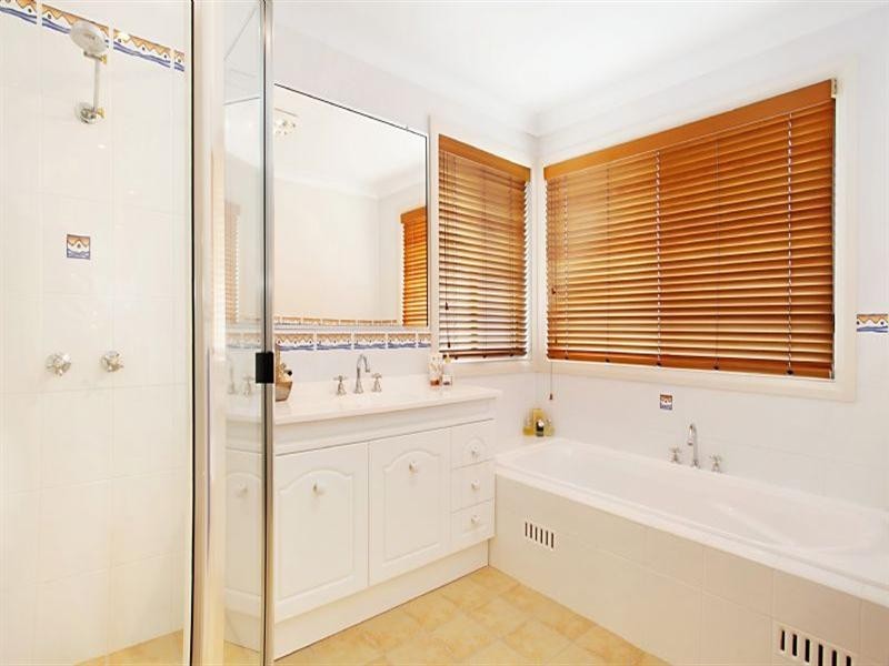 51 Lochend Circuit, East Maitland NSW 2323