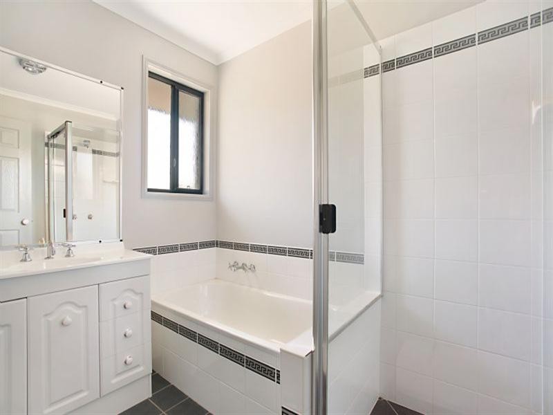 39 Pyalla Avenue, Aberglasslyn NSW 2320