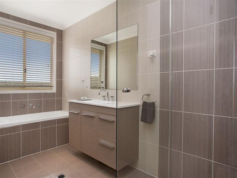 8 Wilton Drive, East Maitland NSW 2323