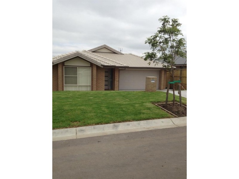6 Grebe Street, Aberglasslyn NSW 2320