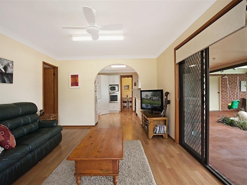 33 Corina Avenue, Bolwarra Heights NSW 2320
