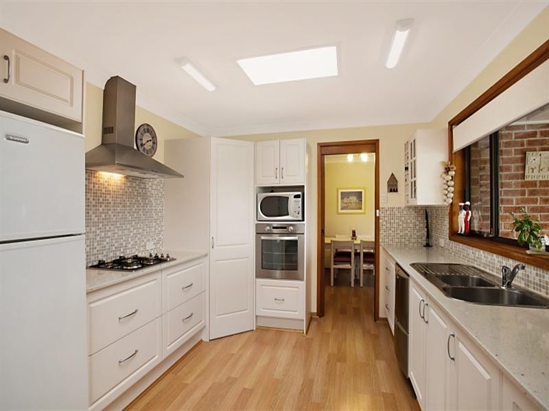 33 Corina Avenue, Bolwarra Heights NSW 2320