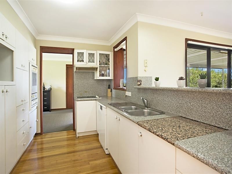 27 Corina Avenue, Bolwarra Heights NSW 2320