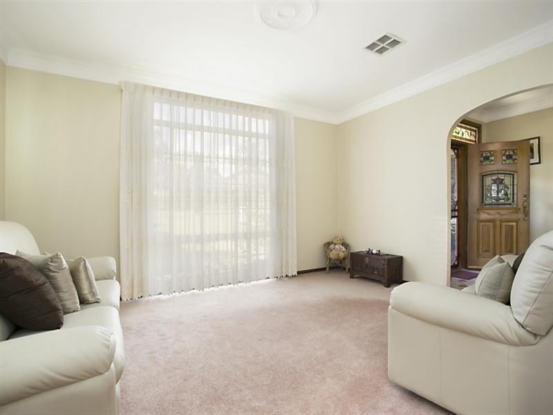 11 Brampton Close, Ashtonfield NSW 2323