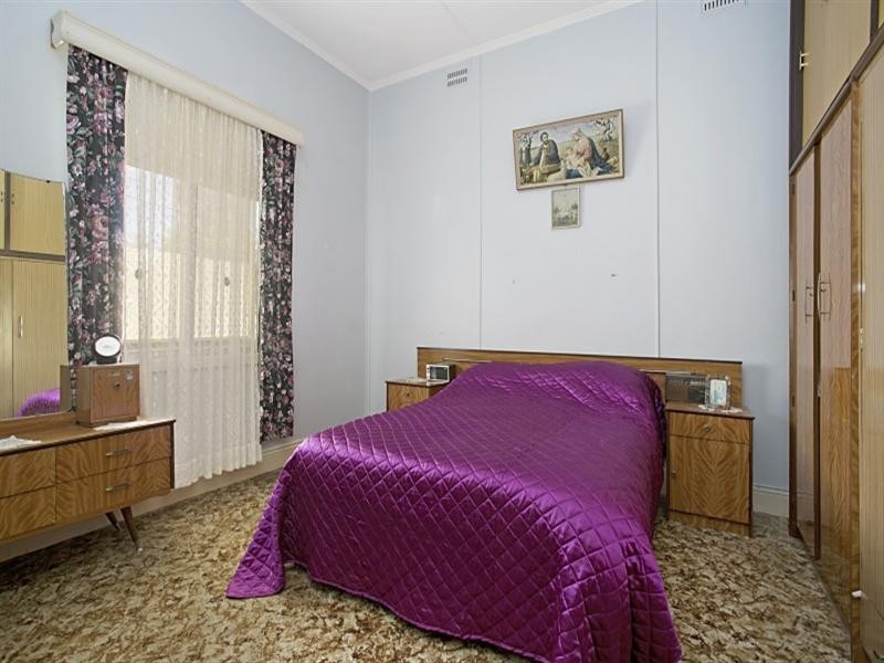 24 King Street, East Maitland NSW 2323