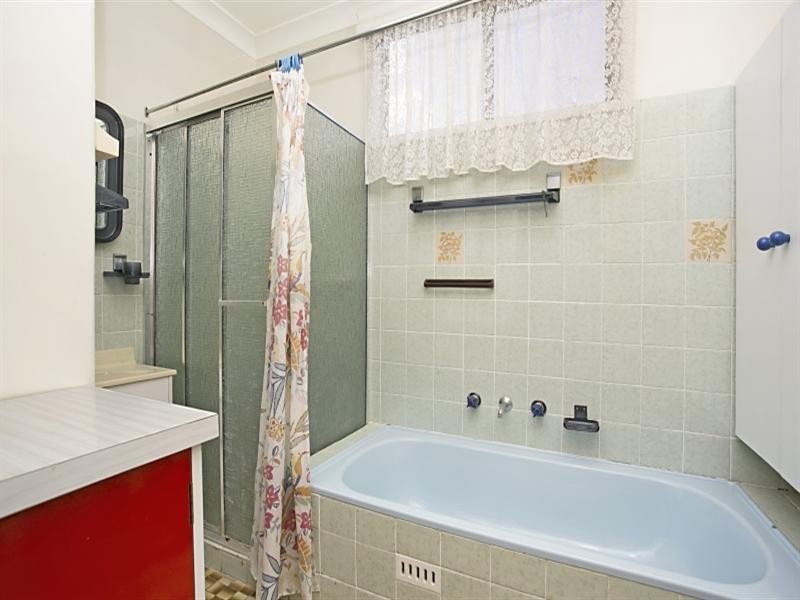 24 King Street, East Maitland NSW 2323