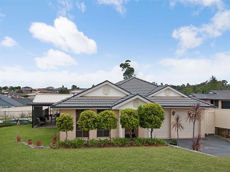 13 Peregrine Close, Aberglasslyn NSW 2320