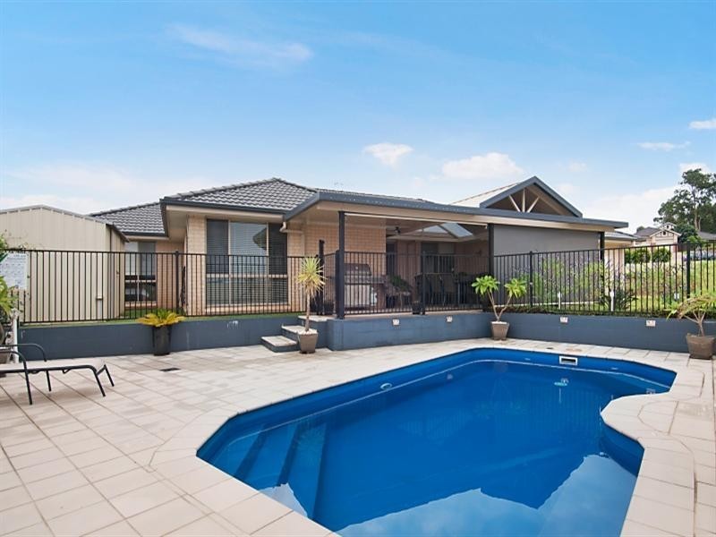 13 Peregrine Close, Aberglasslyn NSW 2320