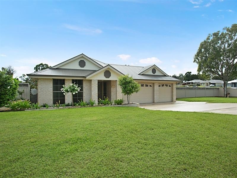 101 Forbes Crescent, Cliftleigh NSW 2321