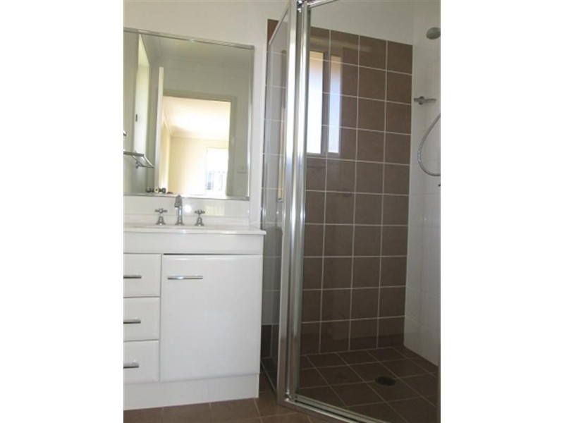 11 Mileham Circuit, Rutherford NSW 2320