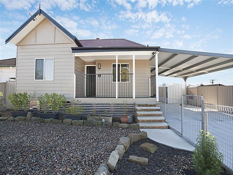 11 Thomas Street, Telarah NSW 2320