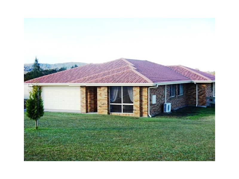 11 Loch Gogle Drive, Woodville NSW 2321
