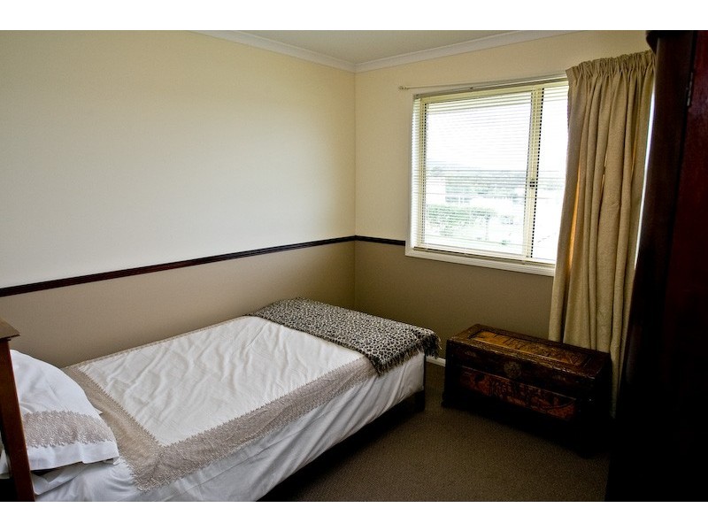 11 Loch Gogle Drive, Woodville NSW 2321