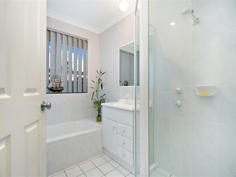 34 Squadron Crescent, Rutherford NSW 2320