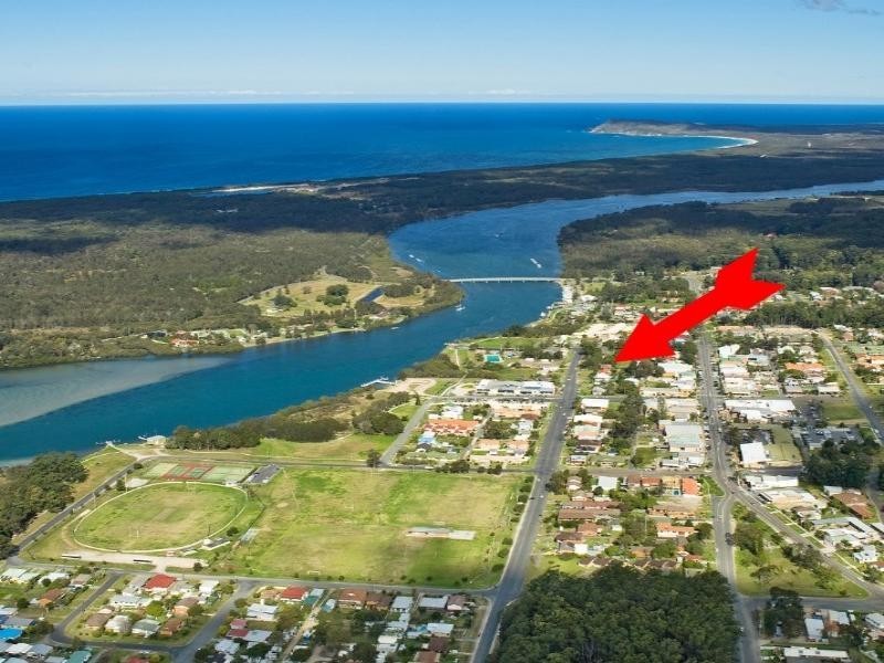 2 Lake Street, Laurieton NSW 2443