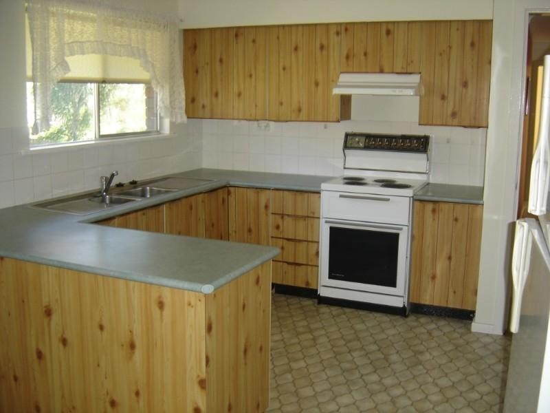2 Lake Street, Laurieton NSW 2443