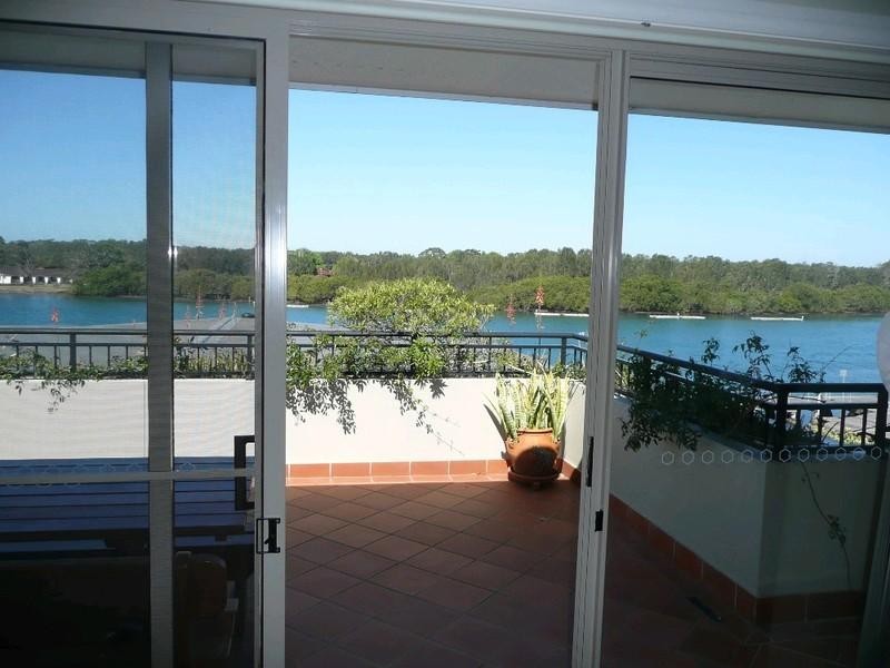 4/1 Wharf Street, Laurieton NSW 2443