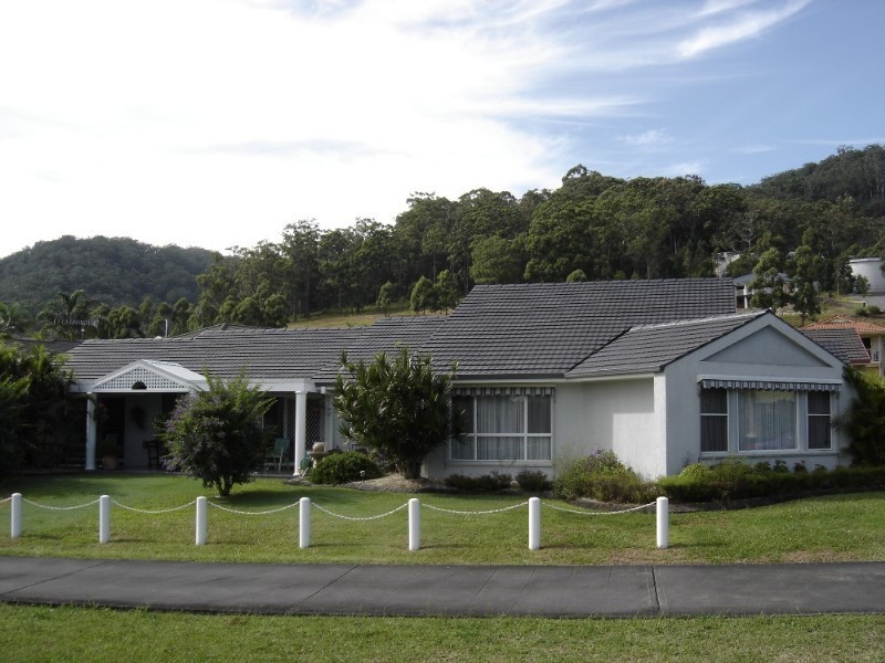 5 Fairwinds Avenue, Laurieton NSW 2443