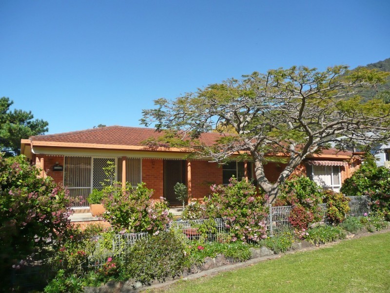 2 Mill Street, Laurieton NSW 2443