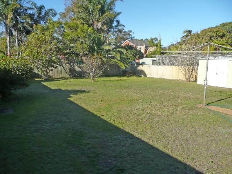 10 Bayside Avenue, North Haven NSW 2443