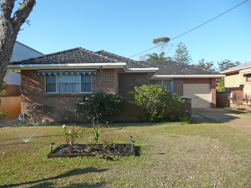 10 Bayside Avenue, North Haven NSW 2443