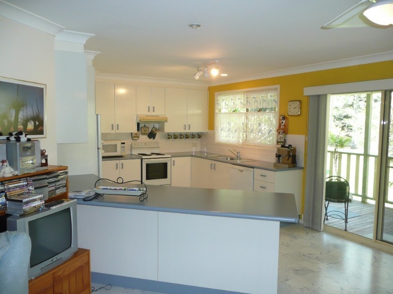 106 McCafferys Road, Hannam Vale NSW 2443