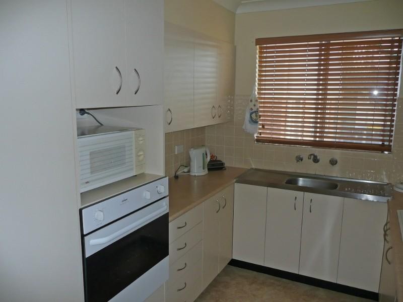 10 Bayside Avenue, North Haven NSW 2443