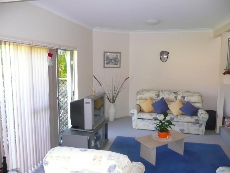 2/20 Tunis Street, Laurieton NSW 2443