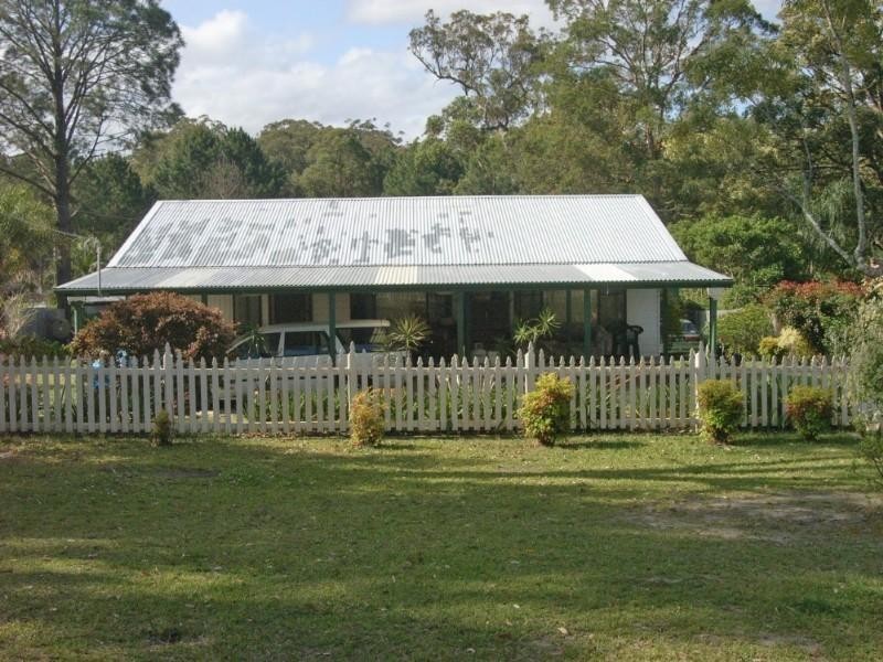 19 Station Street, Johns River NSW 2443