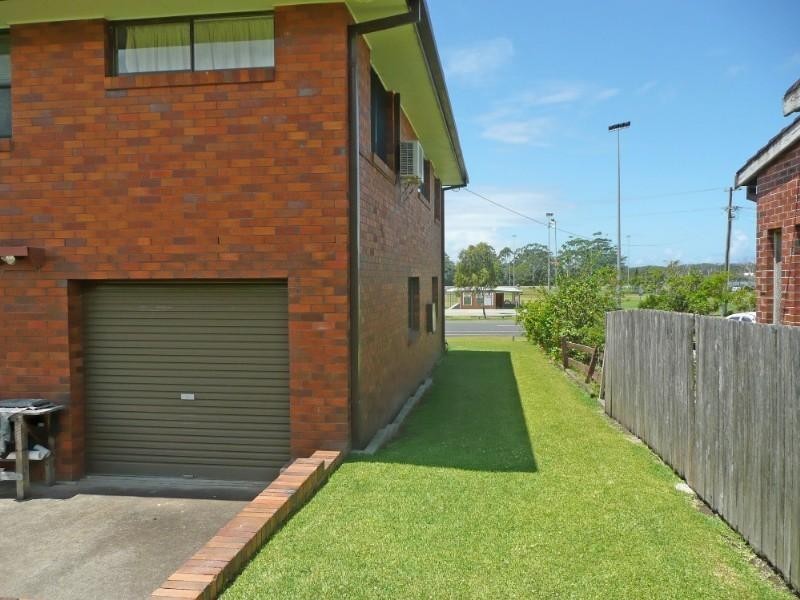 40 Lake Street, Laurieton NSW 2443