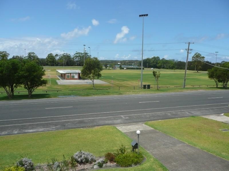 40 Lake Street, Laurieton NSW 2443