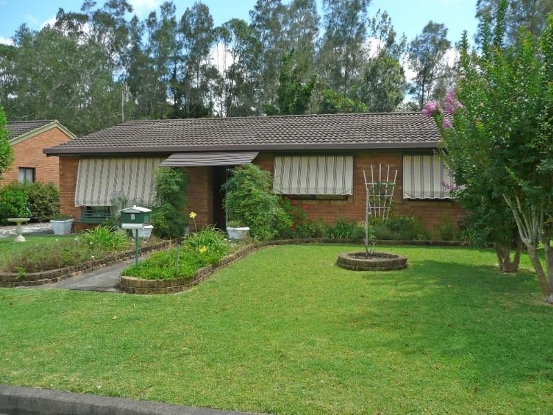 8 Tern Close, Lakewood NSW 2443