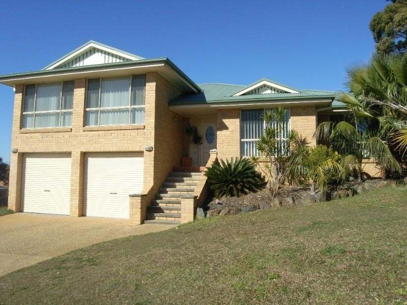 10 Greenhills Drive, Bonny Hills NSW 2445