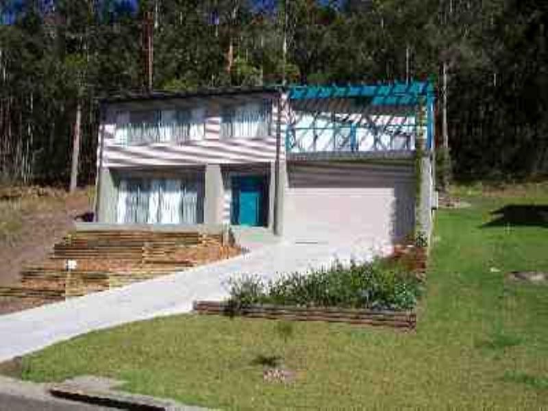 32 Kirmington Terrace, Laurieton NSW 2443