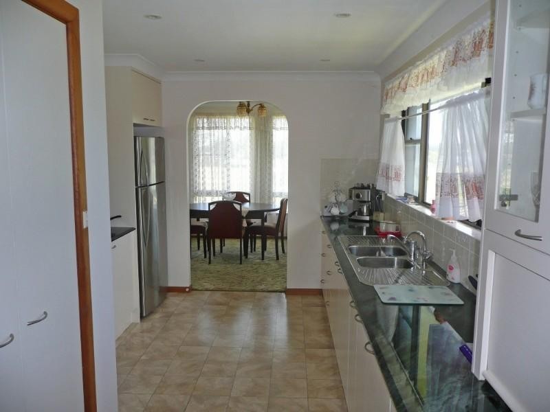 Upper/40 Lake Street, Laurieton NSW 2443