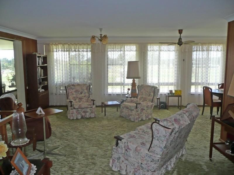 Upper/40 Lake Street, Laurieton NSW 2443