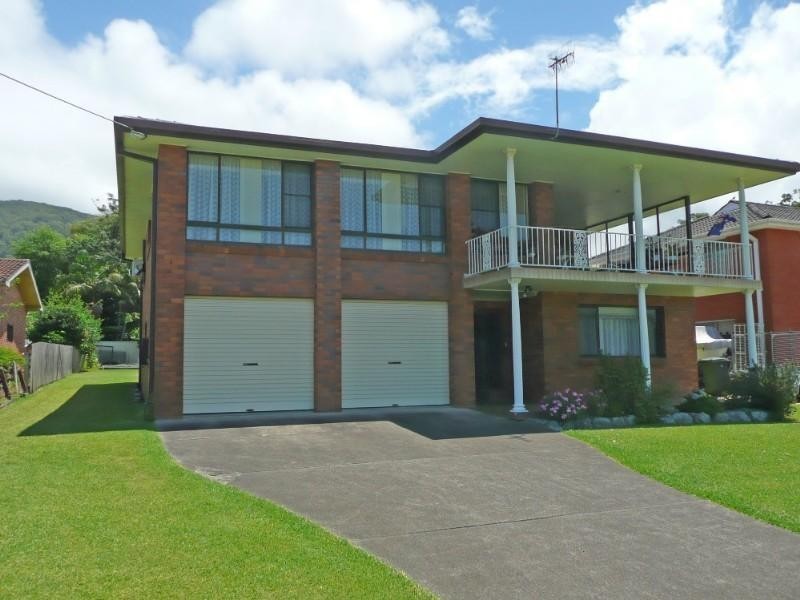 Lower/40 Lake Street, Laurieton NSW 2443