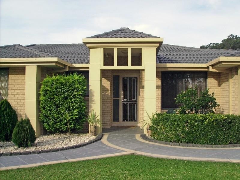 4 Laura Place, Laurieton NSW 2443