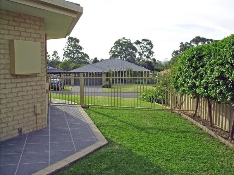 4 Laura Place, Laurieton NSW 2443