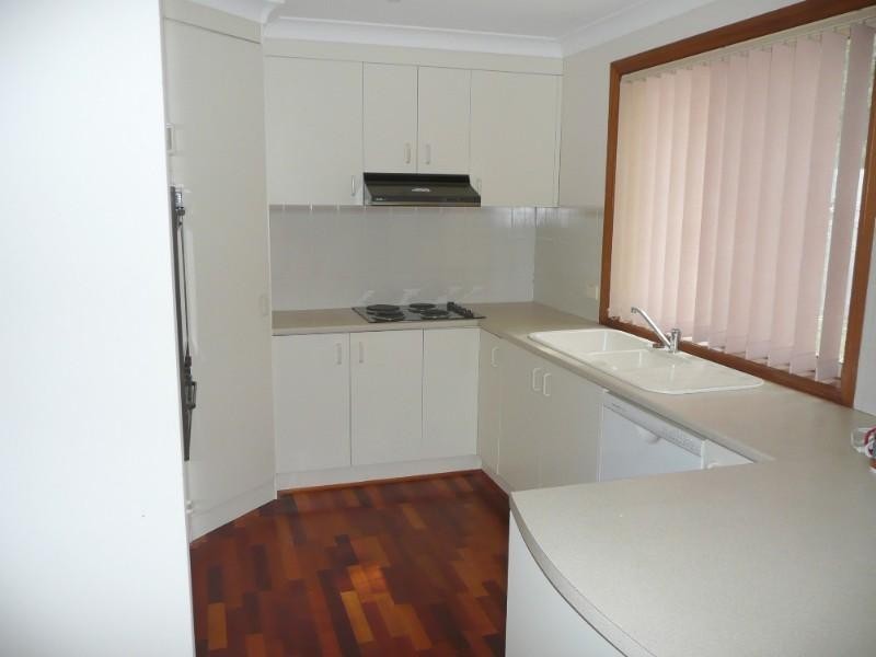 2/6 Tallowood Close, Laurieton NSW 2443