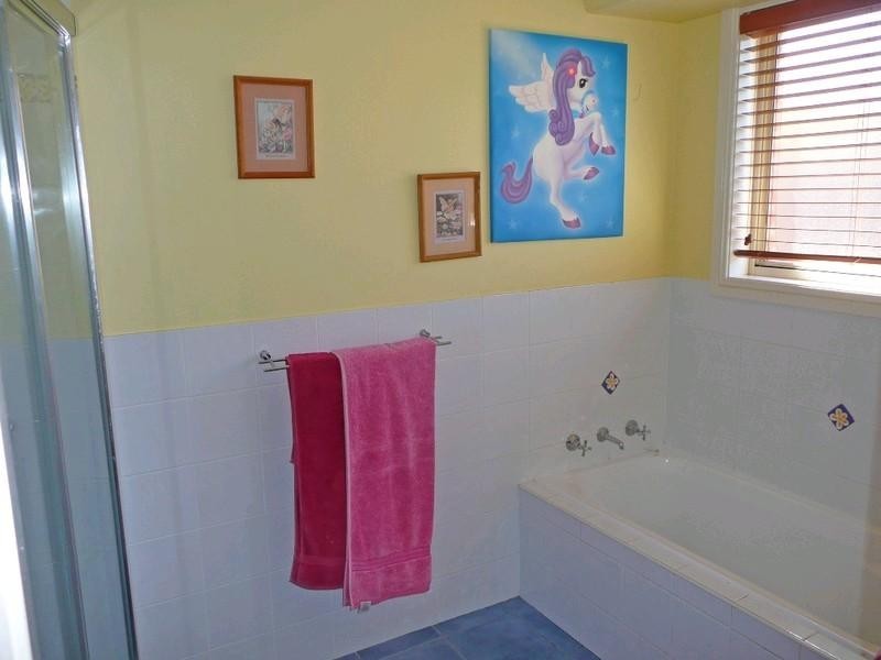 17 Reliance Crescent, Laurieton NSW 2443