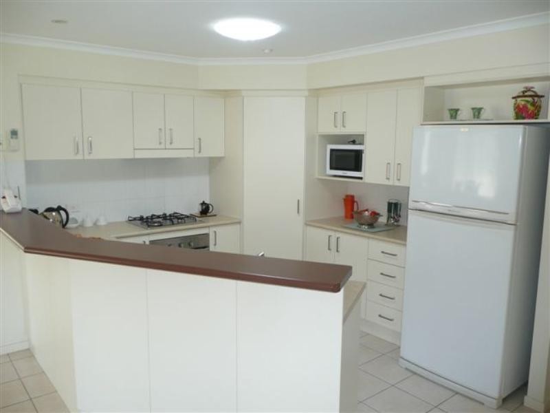 8 Hungerford Place, Bonny Hills NSW 2445