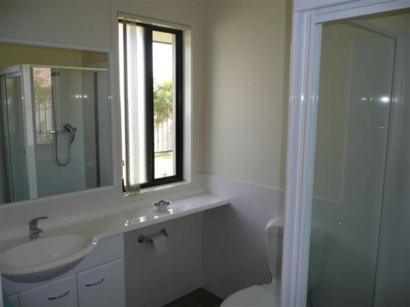 8 Hungerford Place, Bonny Hills NSW 2445