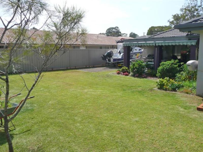 8 Hungerford Place, Bonny Hills NSW 2445