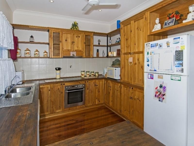 17 Castle Street, Laurieton NSW 2443