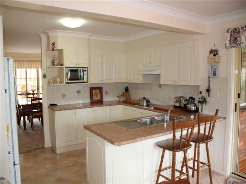 5 Bayside Avenue, North Haven NSW 2443