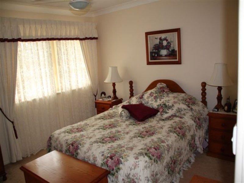 5 Bayside Avenue, North Haven NSW 2443