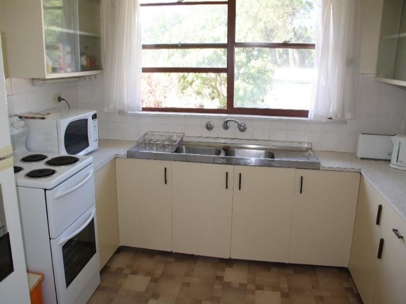 40 The Parade, North Haven NSW 2443